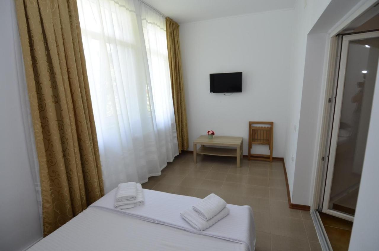 شقة Vila Calypso كوستِنيست المظهر الخارجي الصورة