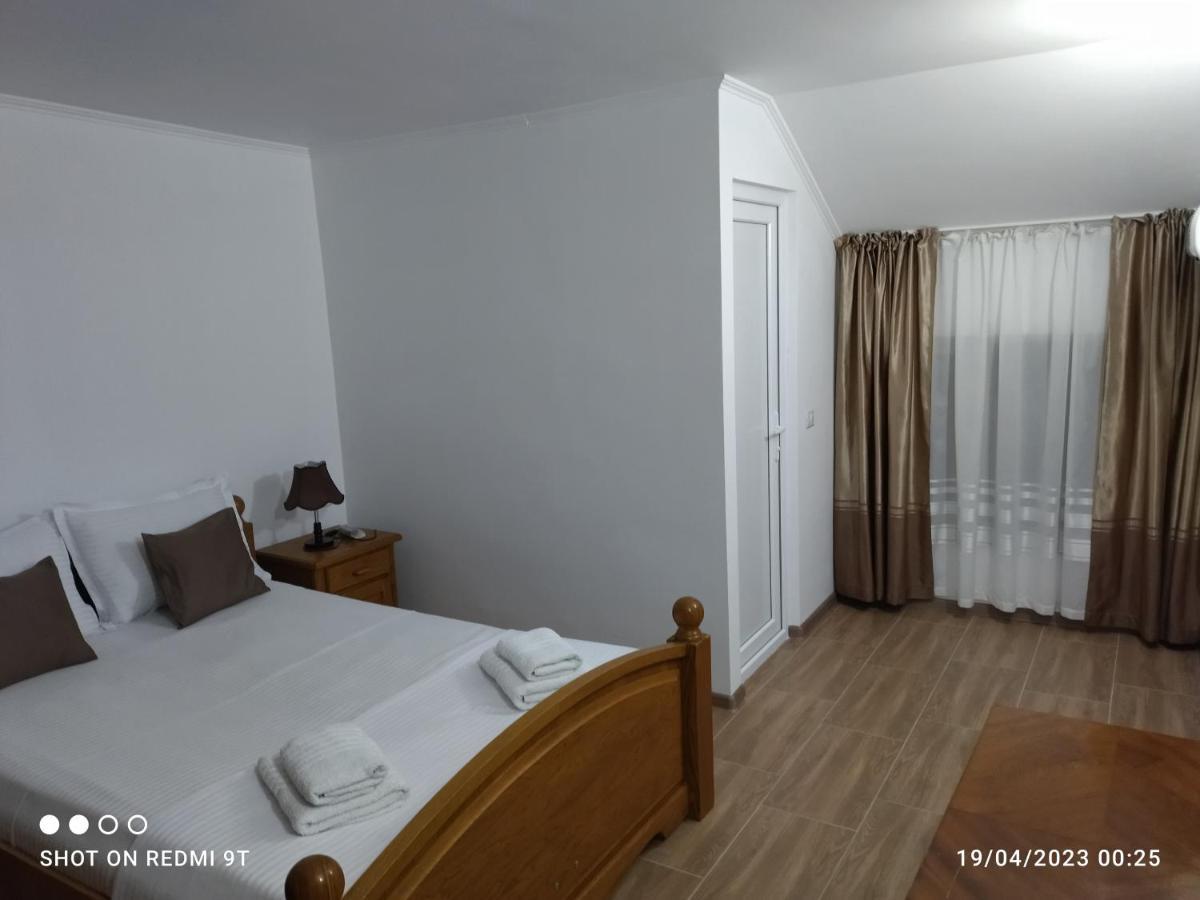 شقة Vila Calypso كوستِنيست المظهر الخارجي الصورة