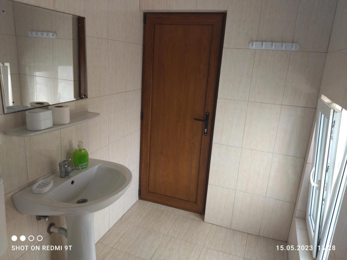 شقة Vila Calypso كوستِنيست المظهر الخارجي الصورة