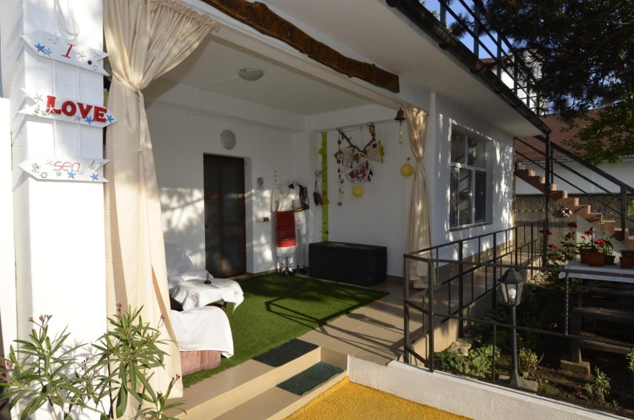 شقة Vila Calypso كوستِنيست المظهر الخارجي الصورة