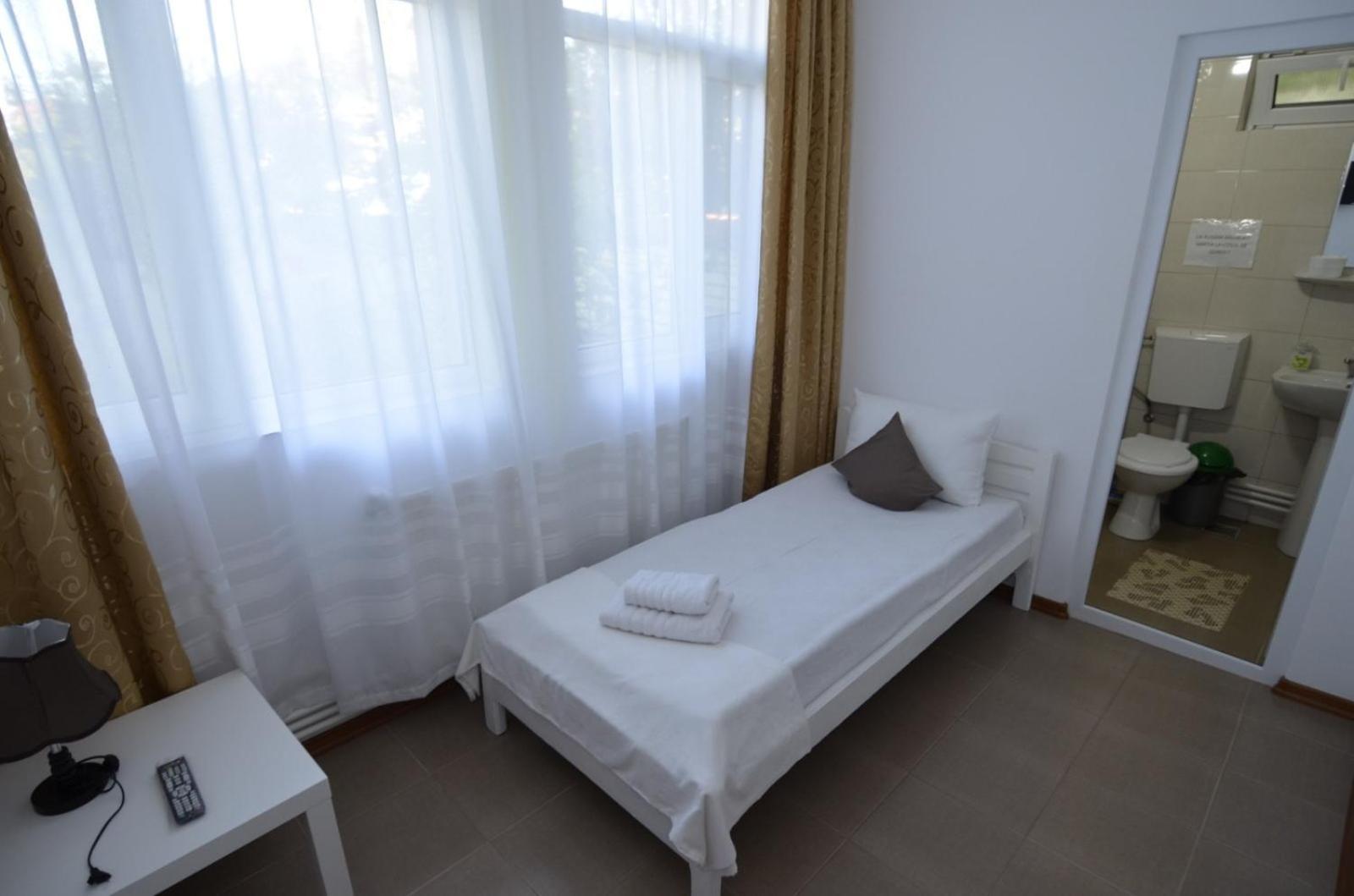 شقة Vila Calypso كوستِنيست الغرفة الصورة