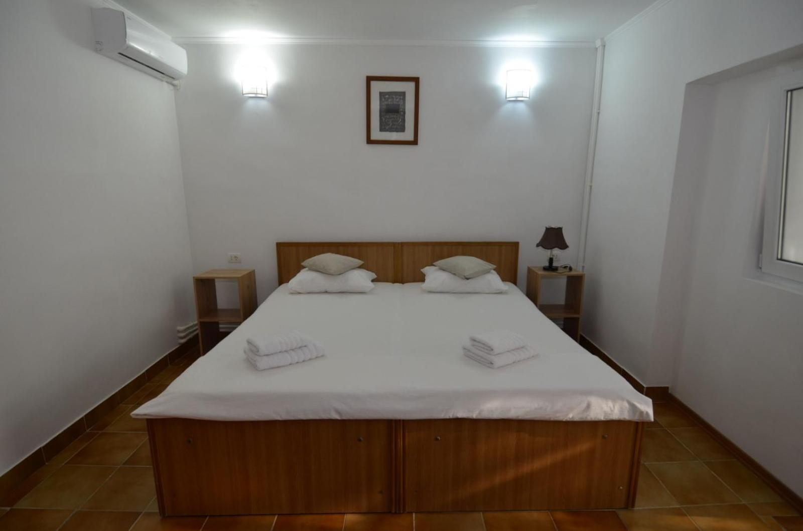 شقة Vila Calypso كوستِنيست الغرفة الصورة